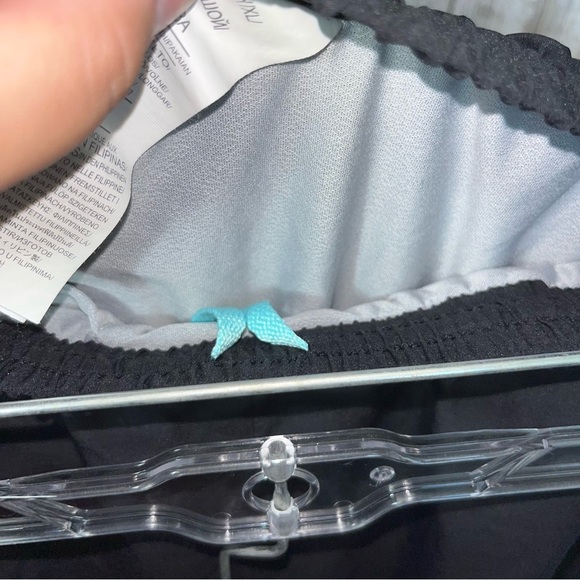 Under Armor 3.0 Fly By Shorts - Picture 4 of 5